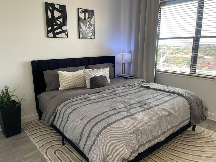 Luxury Skyrise Condo Downtown Jax Джэксонвиль Экстерьер фото